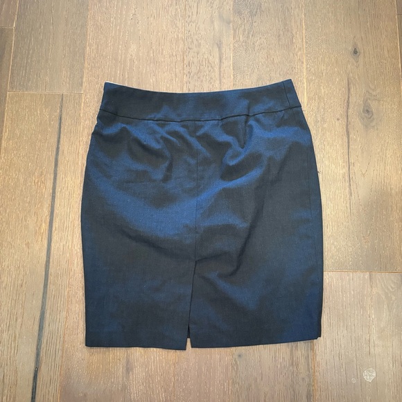 The Limited Mini Pencil Skirt Navy W 15” L 18” - Picture 9 of 9